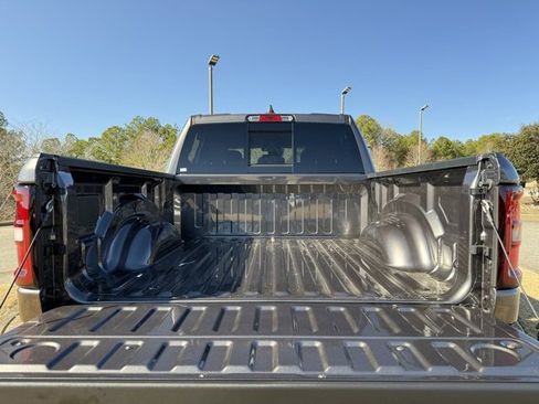 New 2026 RAM 1500 4x4 Crew Cab image 30