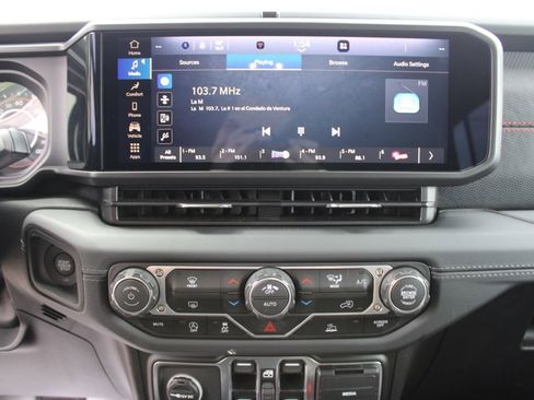 Used 2026 Jeep Wrangler Unlimited Rubicon image 21