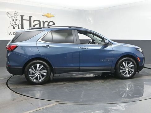 Used 2024 Chevrolet Equinox LT AWD/4WD image 36