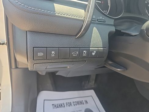 Used 2023 Toyota Camry SE FWD image 13