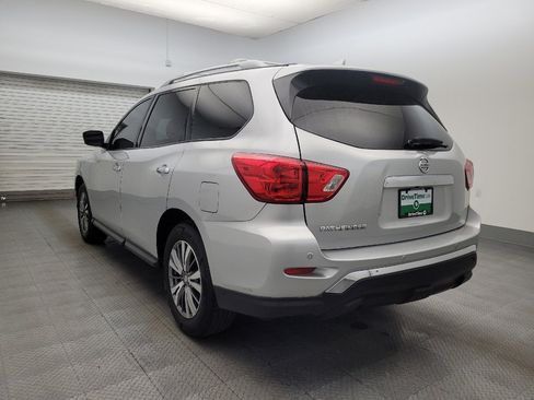 Used 2019 Nissan Pathfinder S image 5