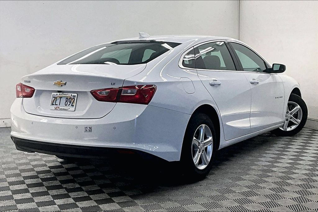 Used 2024 Chevrolet Malibu LT FWD image 12