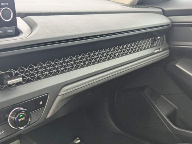 Certified 2024 Honda Accord EX image 27
