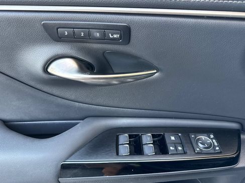 Certified 2024 Lexus ES 350 w/ Premium Package FWD image 12