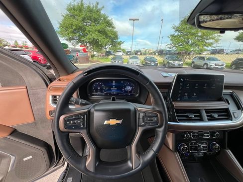 Used 2023 Chevrolet Tahoe High Country w/ Advanced Technology Package AWD/4WD image 49