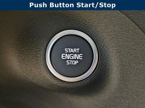 New 2026 Volvo XC40 B4 Plus w/ Climate Package image 31