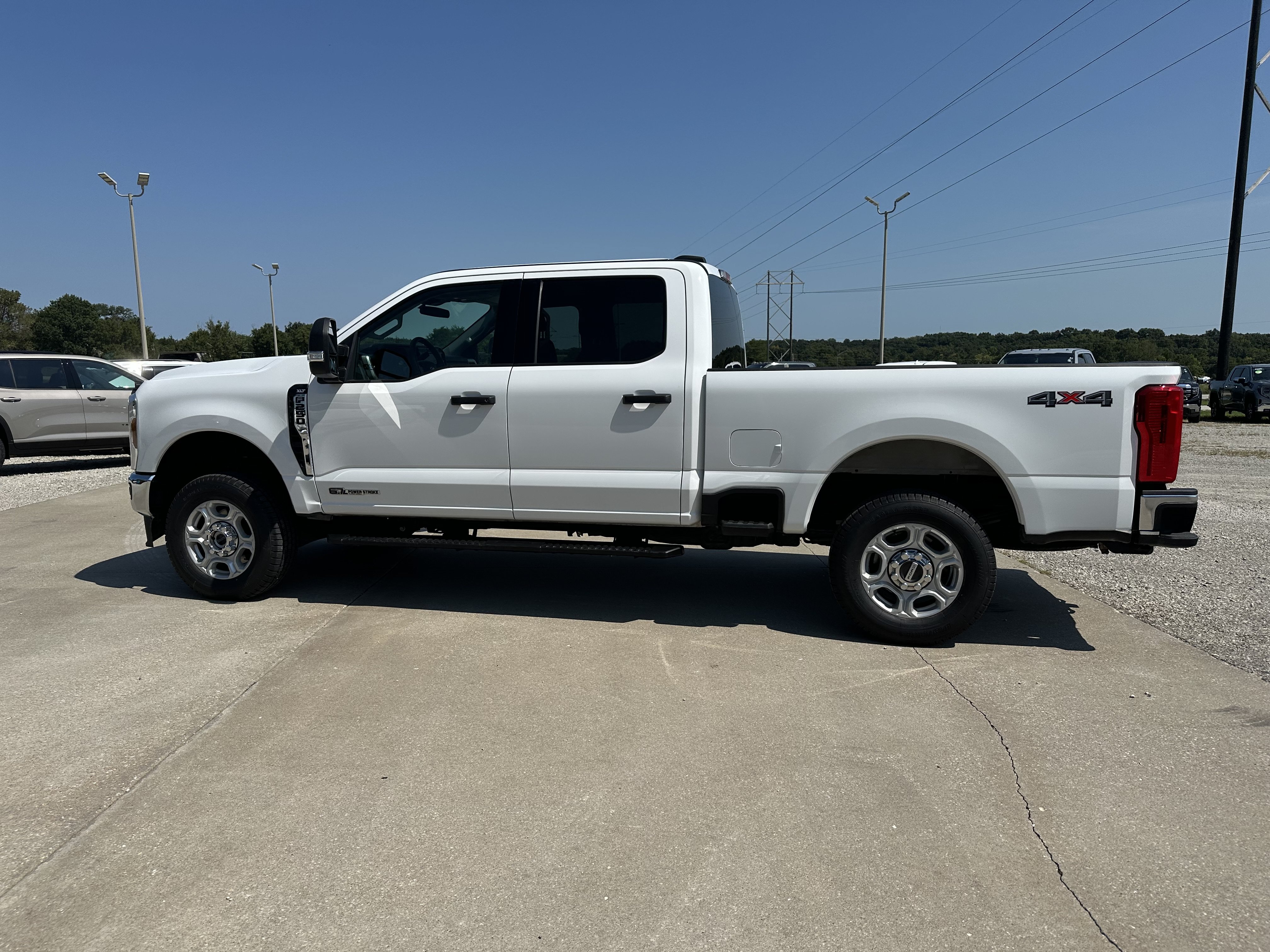 Used 2025 Ford F250 XLT AWD/4WD image 6