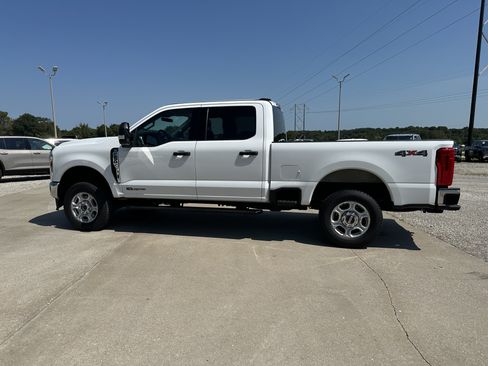 Used 2025 Ford F250 XLT AWD/4WD image 6