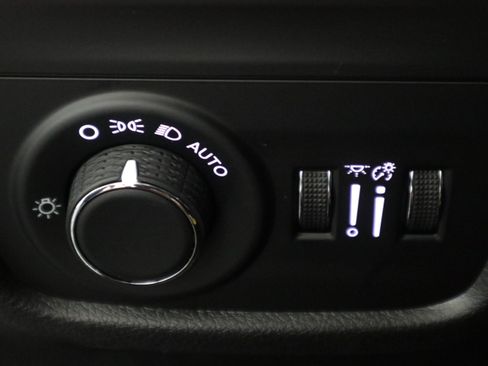 New 2026 Jeep Grand Cherokee Altitude AWD/4WD image 32