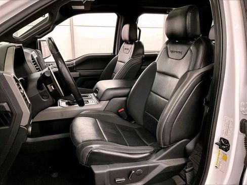 Used 2019 Ford F150 Raptor w/ Equipment Group 802A Luxury AWD/4WD image 24