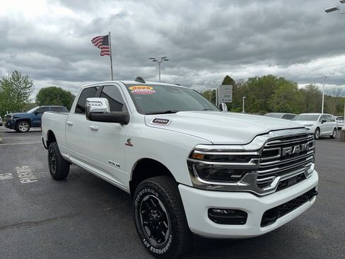 Certified 2026 RAM 2500 Laramie AWD/4WD image 3