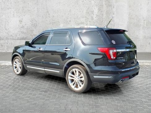 Used 2018 Ford Explorer Limited w/ Equipment Group 301A AWD/4WD image 9