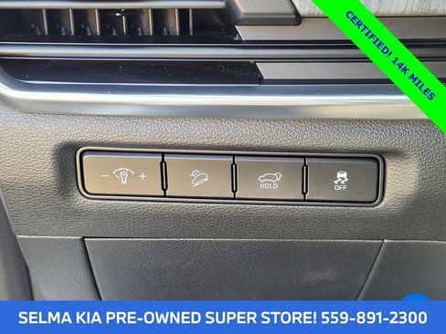 Used 2025 Kia Telluride SX w/ SX Captain's Chair Package image 28