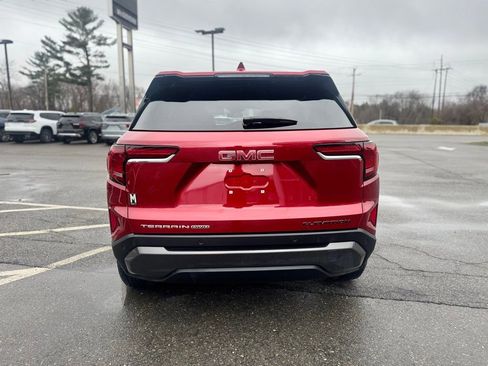 Used 2025 GMC Terrain Elevation image 6