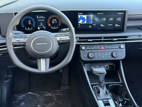 New 2026 Hyundai Tucson SE image 12