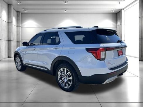 Used 2025 Ford Explorer Platinum AWD/4WD image 6