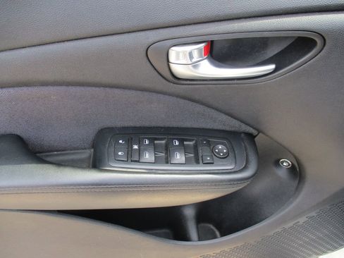 Used 2013 Dodge Dart SE w/ Value Group image 11