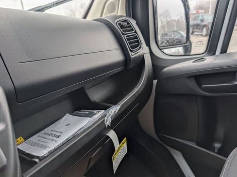 New 2026 RAM ProMaster 2500 w/ Convenience Group image 32