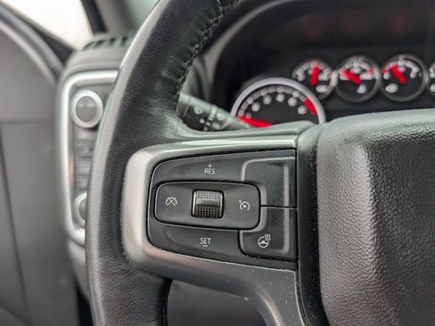 Used 2022 Chevrolet Silverado 1500 LT AWD/4WD image 15
