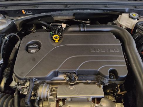 Used 2025 Chevrolet Malibu LT FWD image 29