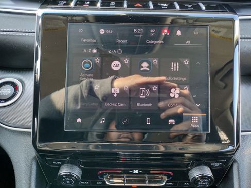 Used 2024 Jeep Grand Cherokee L Laredo AWD/4WD image 5