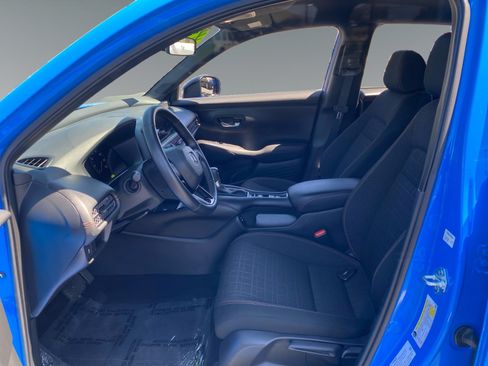 Used 2026 Honda HR-V Sport image 9