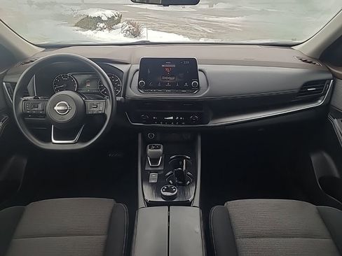Used 2023 Nissan Rogue SV AWD/4WD image 13