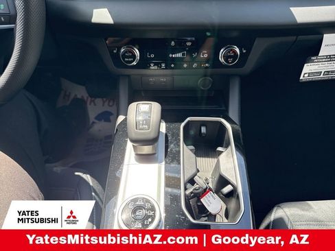 New 2026 Mitsubishi Outlander SE AWD/4WD image 14