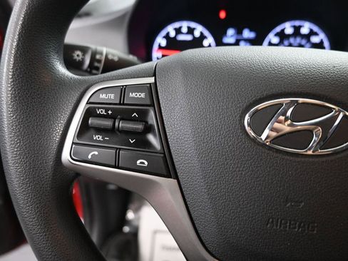 Used 2021 Hyundai Accent SE image 29