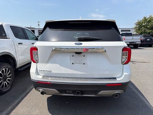 Used 2022 Ford Explorer Limited w/ Equipment Group 301A RWD image 5
