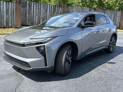 New 2026 Toyota bZ FWD image 7