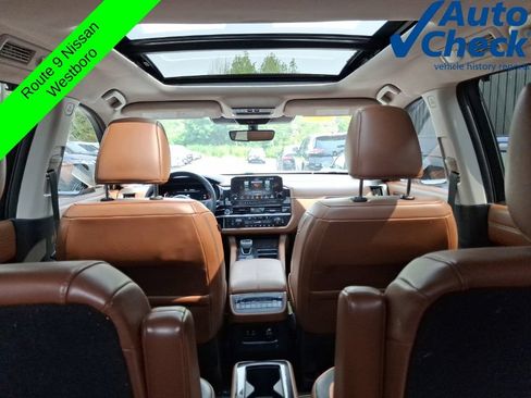 Used 2023 Nissan Pathfinder Platinum AWD/4WD image 10