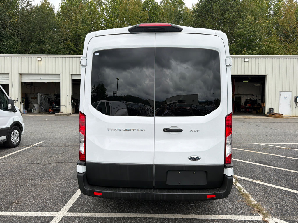 Used 2025 Ford Transit 350 XLT RWD image 6