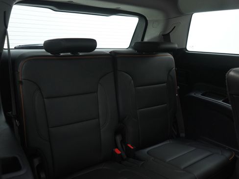 Used 2023 GMC Acadia AT4 w/ Technology Package image 12