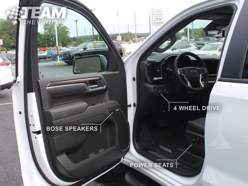 New 2026 Chevrolet Silverado 1500 RST w/ Redline Edition AWD/4WD image 3