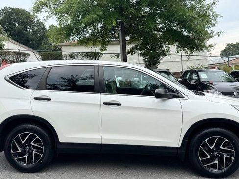 Used 2016 Honda CR-V SE image 8