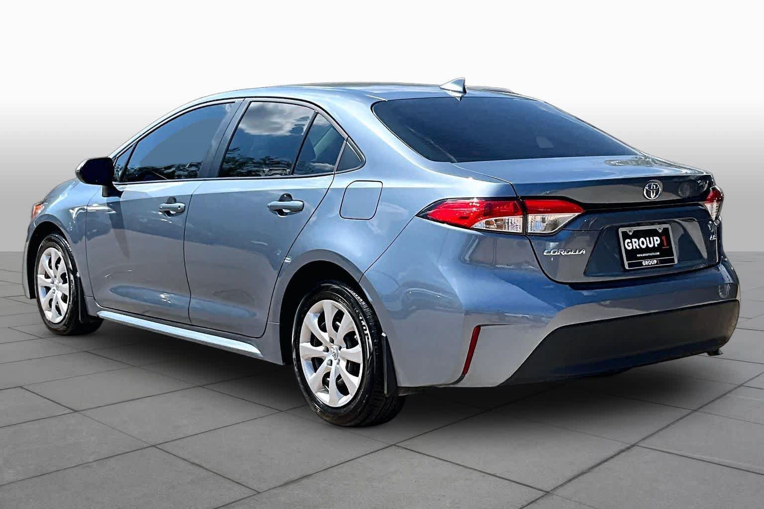 Used 2026 Toyota Corolla LE FWD image 12