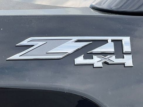 Used 2016 GMC Sierra 1500 SLE w/ SLE Value Package AWD/4WD image 2