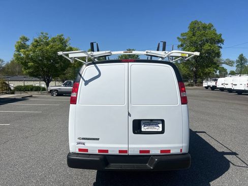 Used 2020 Chevrolet Express 2500 w/ Driver Convenience Package image 8