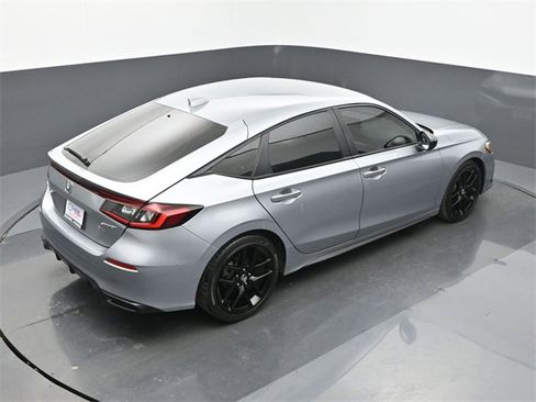 Used 2023 Honda Civic Sport image 17