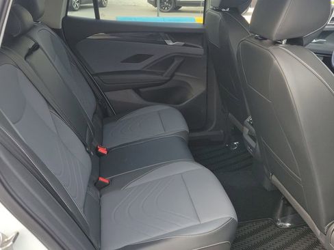 New 2026 Volkswagen Tiguan SE image 27