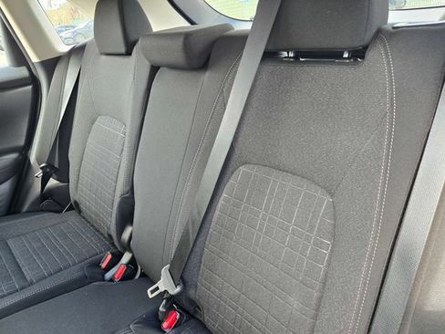 Used 2024 Honda HR-V LX image 10