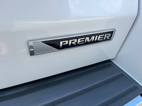 Used 2018 Chevrolet Tahoe Premier AWD/4WD image 14
