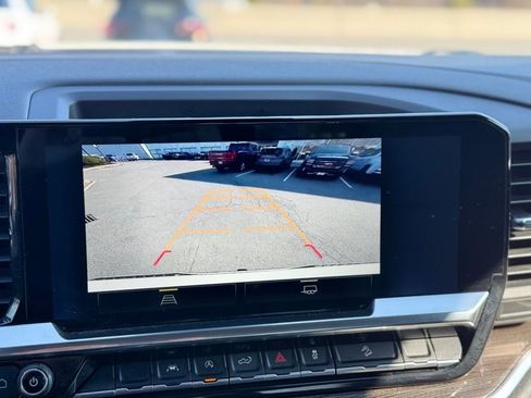 Certified 2022 Chevrolet Silverado 1500 RST w/ Diesel Off-Road Package image 19