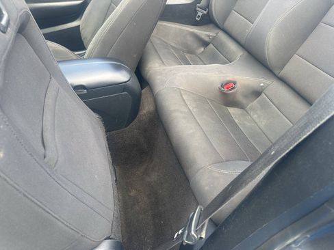 Used 2015 Ford Mustang Convertible RWD image 19
