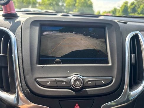 Used 2019 Chevrolet Equinox LT FWD image 24