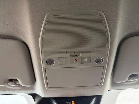 Used 2026 Nissan Kicks SR FWD image 15