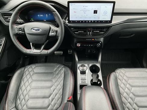 Used 2024 Ford Escape ST-Line Elite w/ Premium Technology Package AWD/4WD image 11
