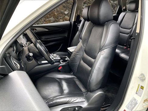 Used 2019 MAZDA CX-9 Touring w/ Touring Premium Package image 18