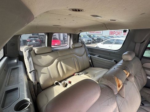Used 2001 GMC Yukon XL SLT w/ SLT Equipment Group AWD/4WD image 11